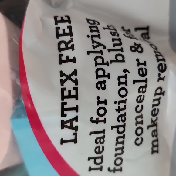 Brand New ELITE BEAUTY TOOLS ASSORTED COSMETIC SPONGES-32CT - Picture 3 of 4